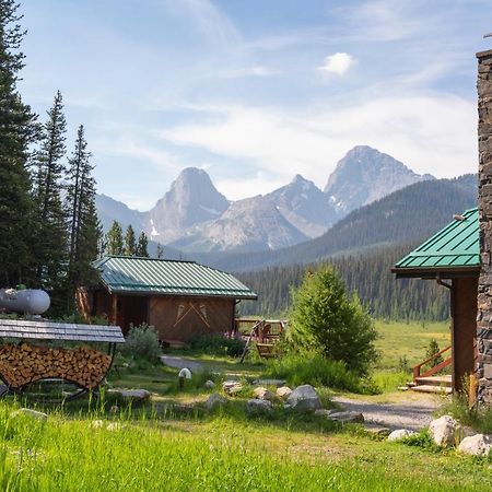 Mount Engadine Lodge 카나나스키스 외부 사진