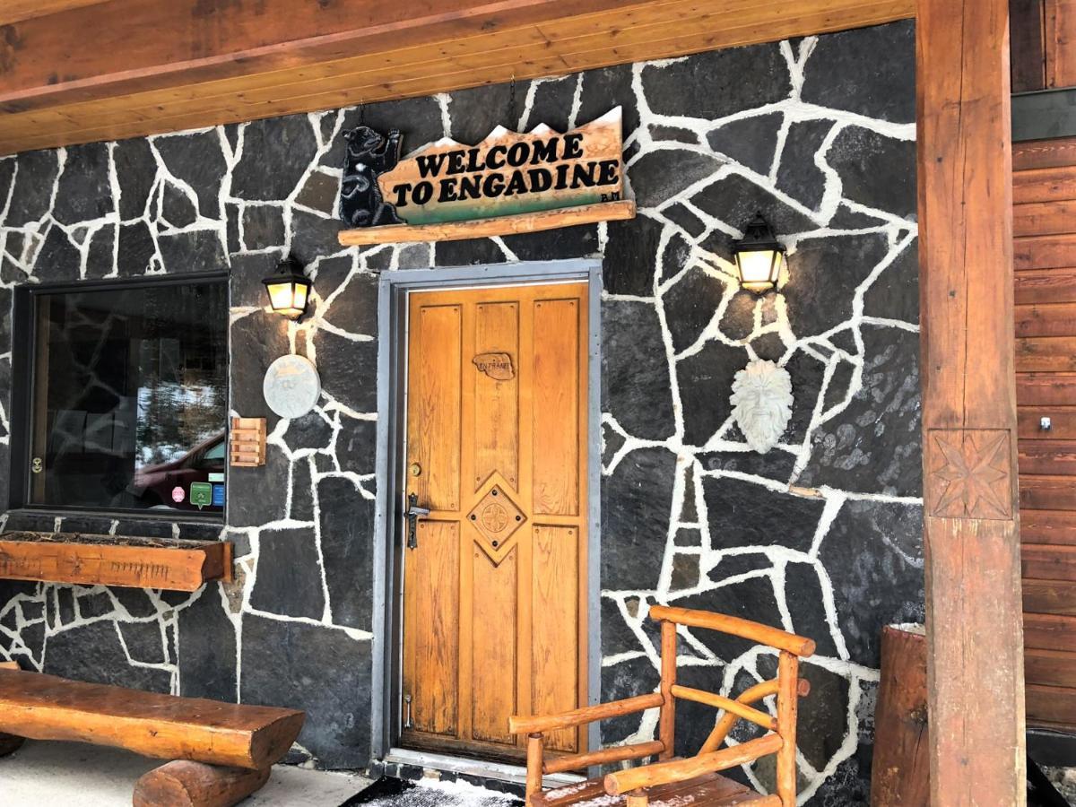 Mount Engadine Lodge 카나나스키스 외부 사진
