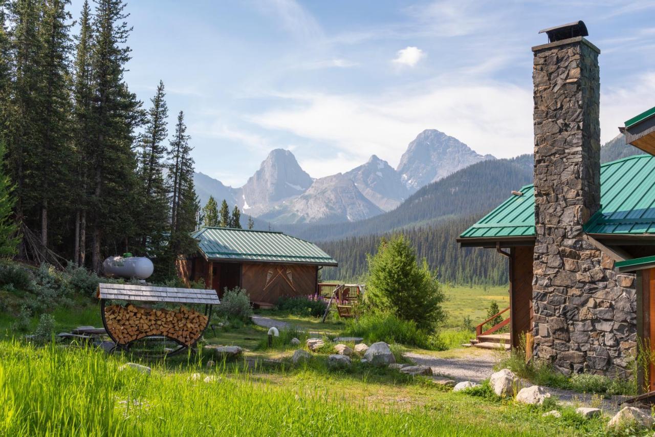 Mount Engadine Lodge 카나나스키스 외부 사진