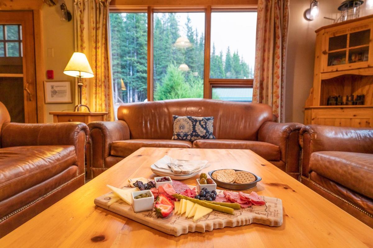 Mount Engadine Lodge 카나나스키스 외부 사진