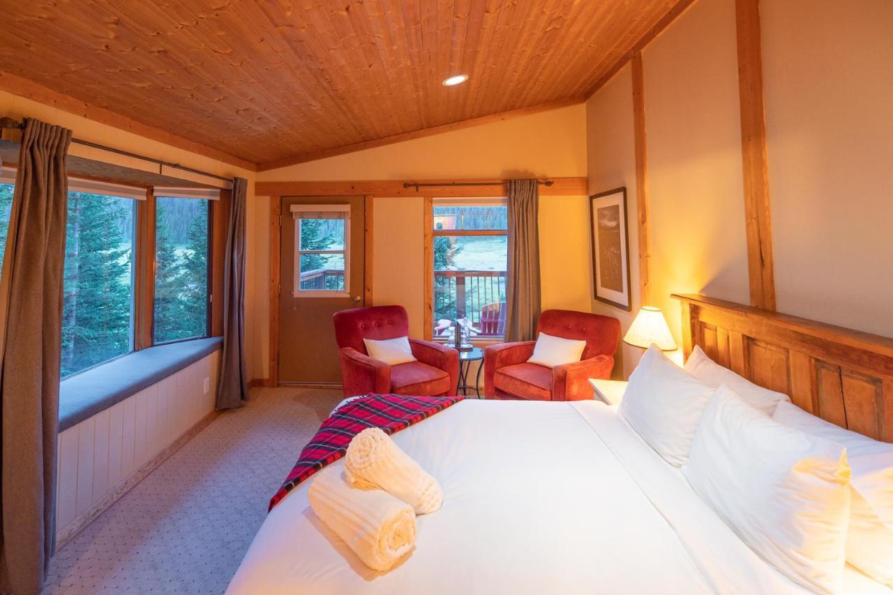 Mount Engadine Lodge 카나나스키스 외부 사진