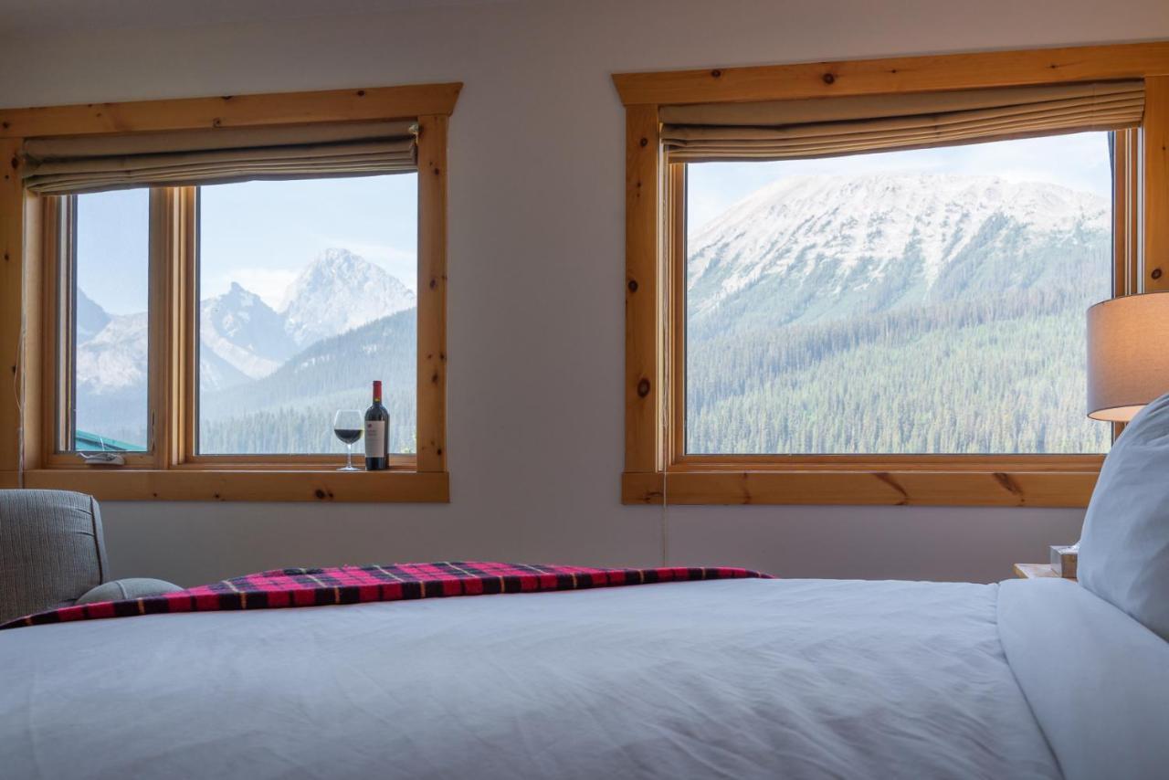 Mount Engadine Lodge 카나나스키스 외부 사진