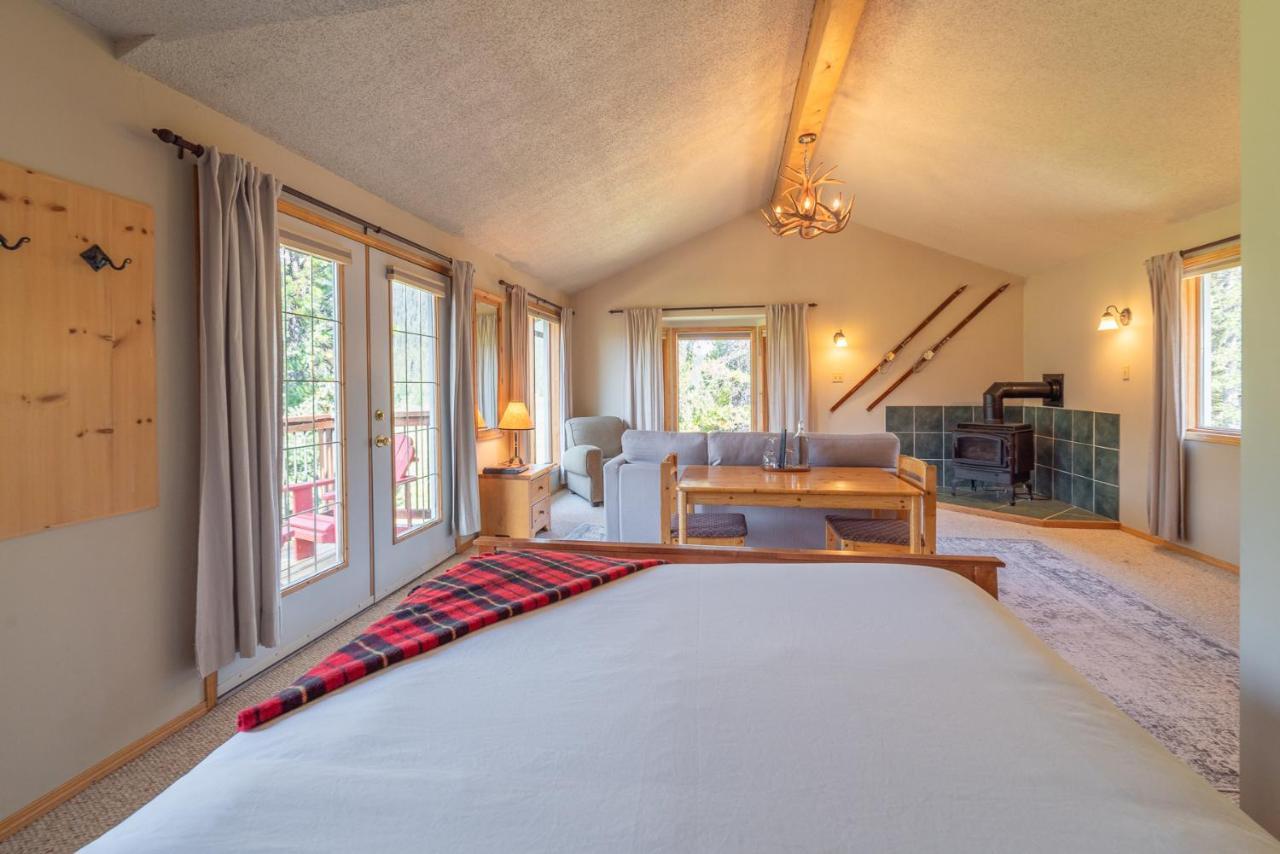 Mount Engadine Lodge 카나나스키스 외부 사진