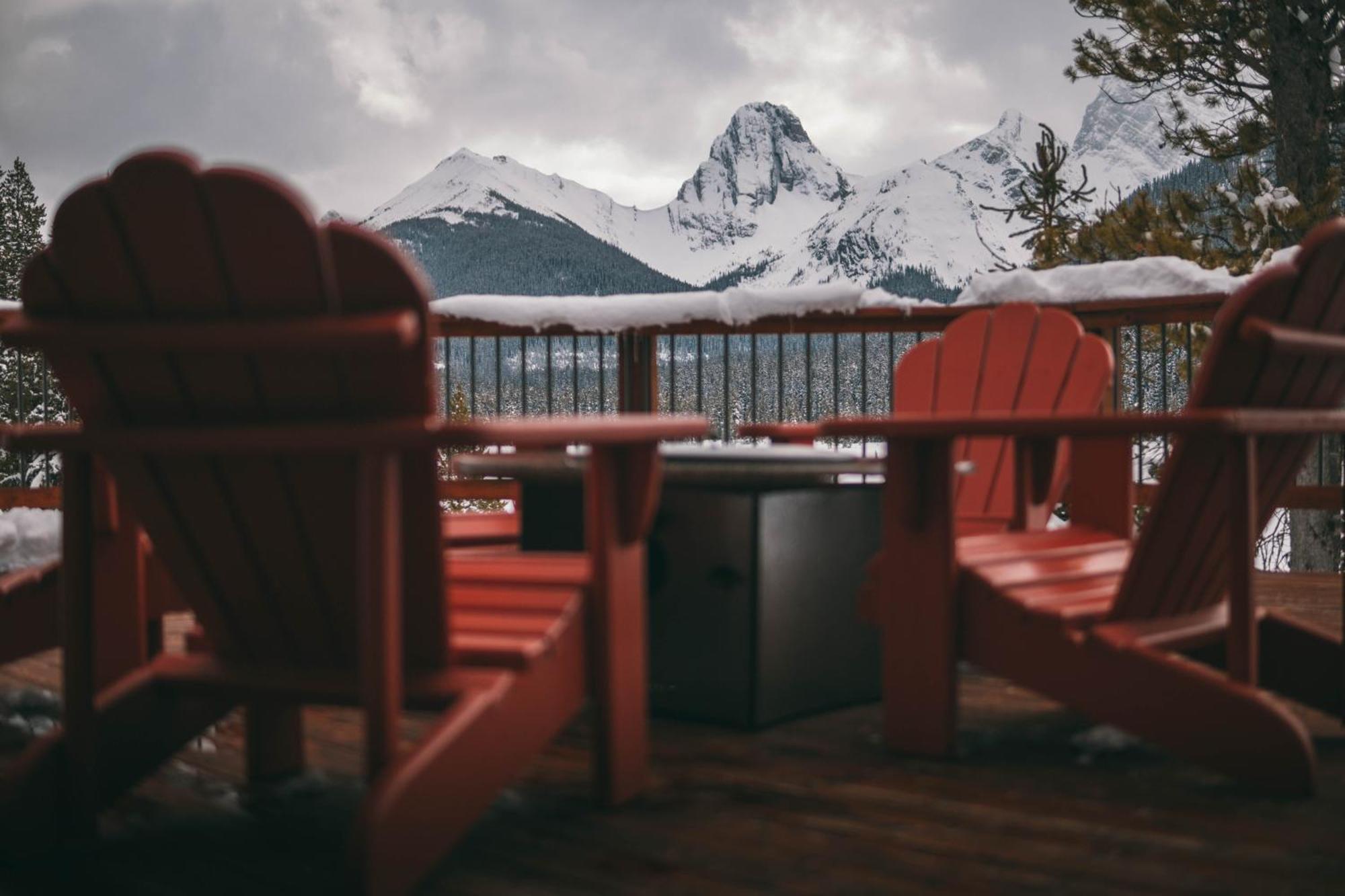 Mount Engadine Lodge 카나나스키스 외부 사진